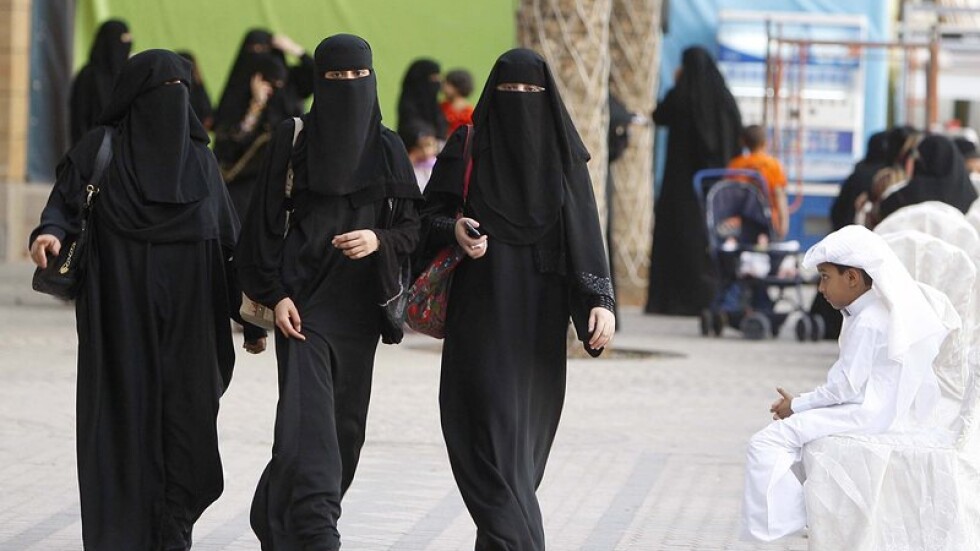 Жените в Саудитска Арабия вече могат сами да откриват фирми