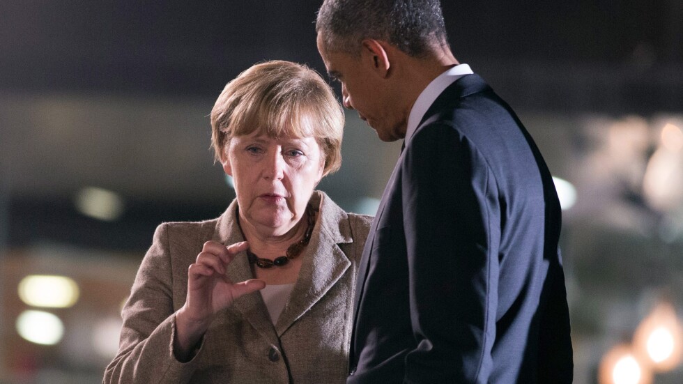 Обама и Меркел са обсъдили "значителното засилване на насилието" в Източна Украйна