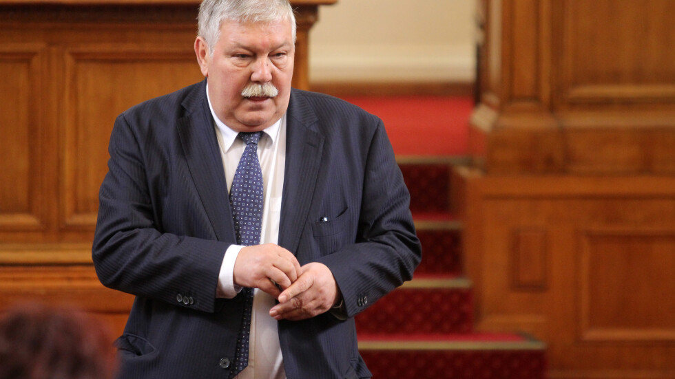 Парламентът прие оставката на Стоян Тонев