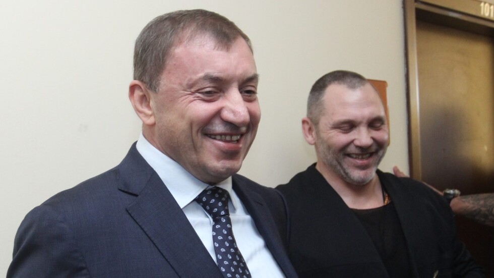Алексей Петров дава 100 хил. долара за информация относно покушението
