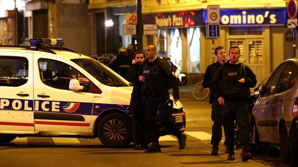 Над 120 жертви след терористични атаки в Париж (СНИМКИ И ВИДЕО)