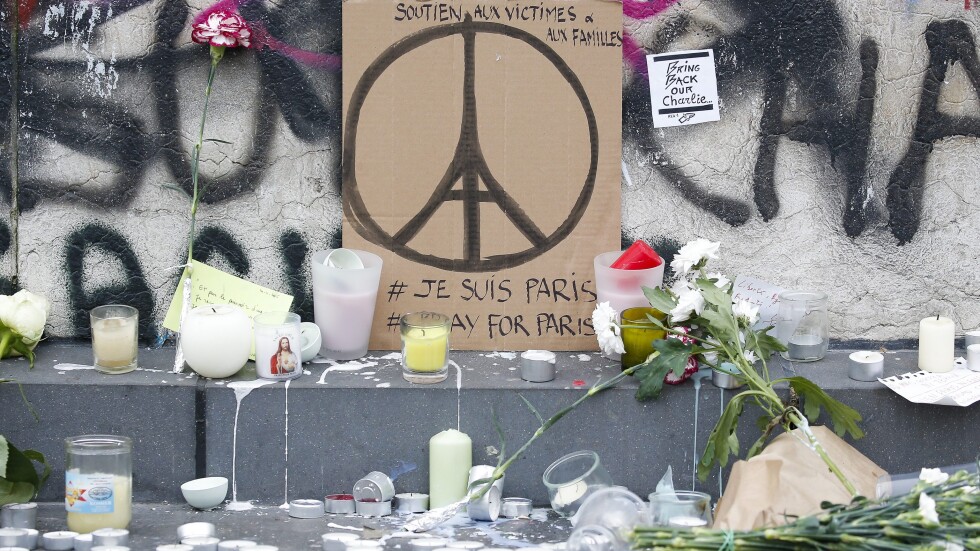 Париж потъна в кръв след серия от атентати (ОБЗОР) 