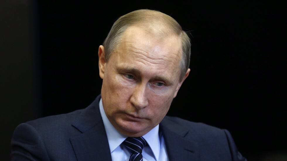 Путин е в самоизолация след случаи на COVID-19