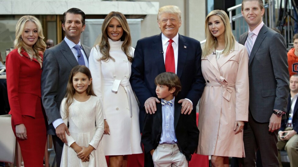 Новото първо семейство: по-голямо и по-нетрадиционно от това на Обама