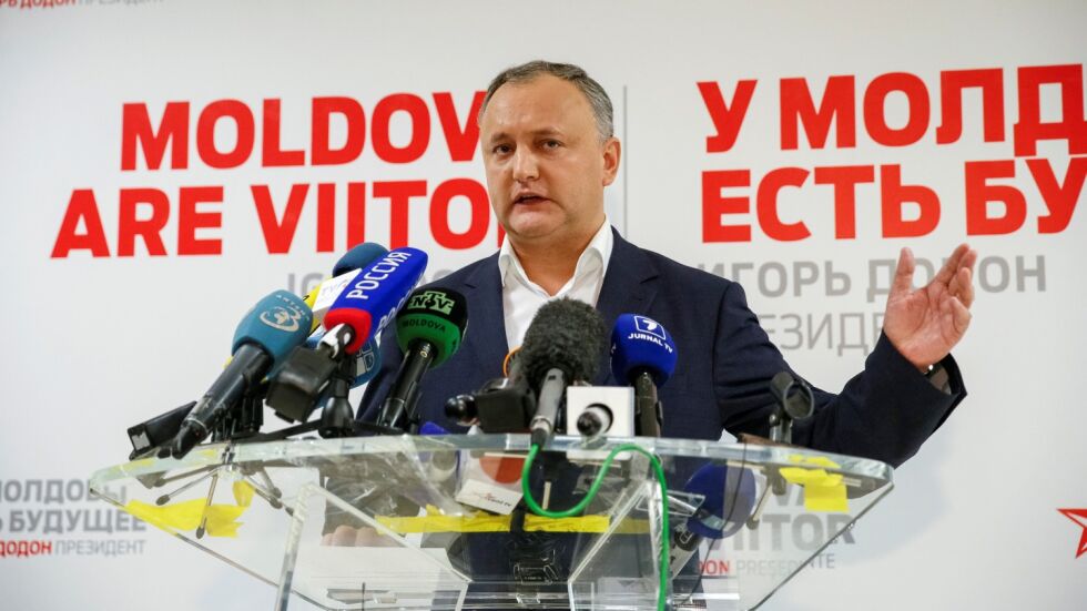 Проруският кандидат Игор Додон е новият президент на Молдова