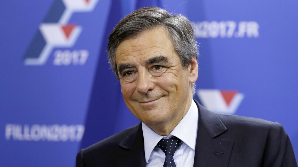 Десноцентристка партия оттегля подкрепата си Франсоа Фийон