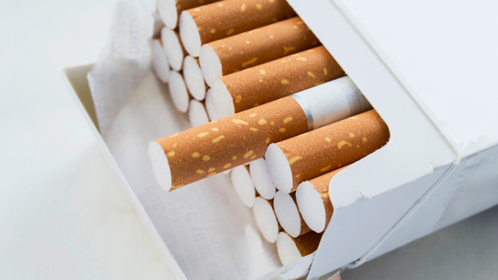 Англия иска да забрани продажбата на цигари на родените след 2009 г.