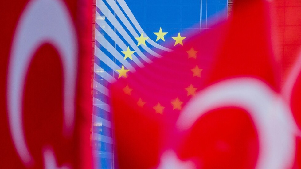 ЕП призова преговорите за членство с Турция да бъдат замразени