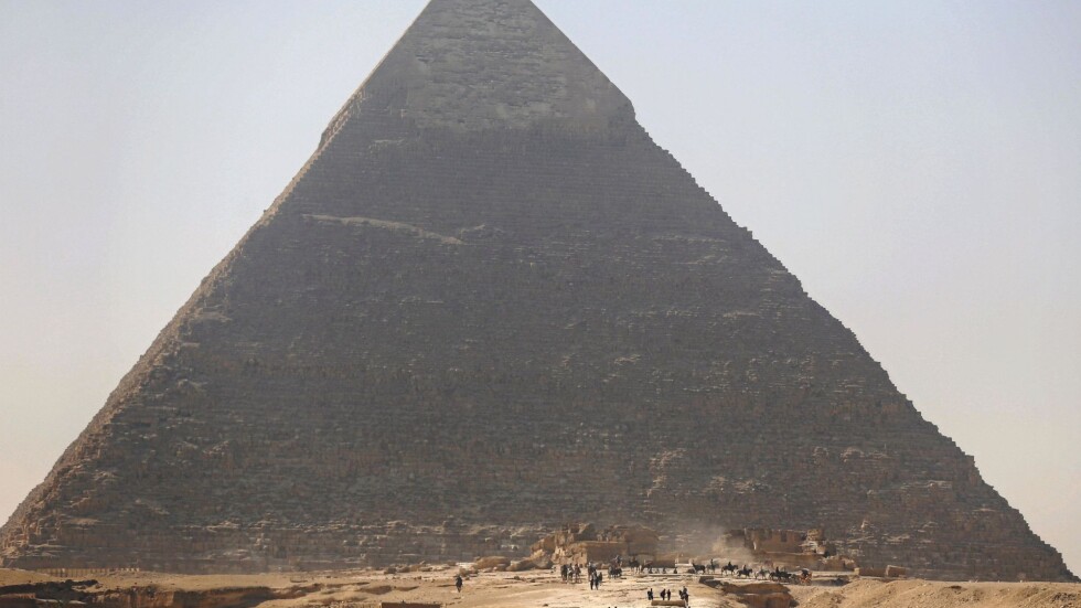 Учени откриха тайна зала в Голямата пирамида в Гиза