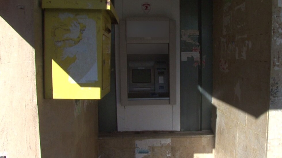 Втори неуспешен опит за обир на банкомат в района на Карлово