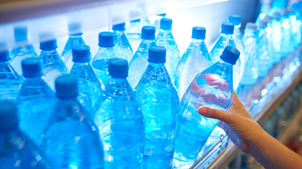 СЗО: Пластмасата в питейната вода не е вредна за здравето