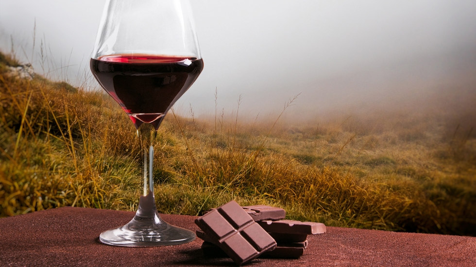 Тайната на младостта е яденето на шоколад и пиенето на червено вино