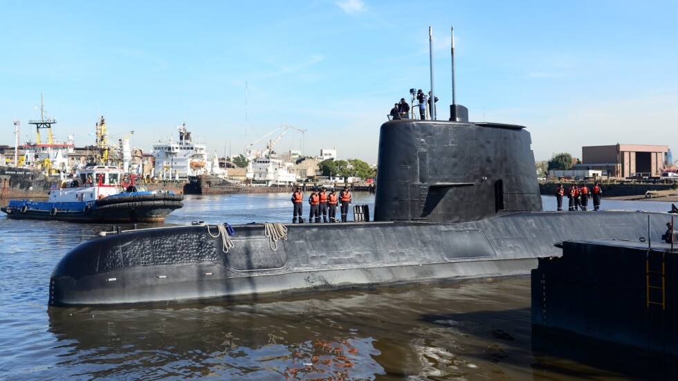Издирването на аржентинската подводница продължава, засега без успех