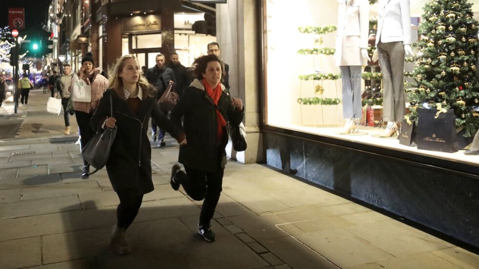 Паниката в центъра на Лондон – заради пререкание на перона