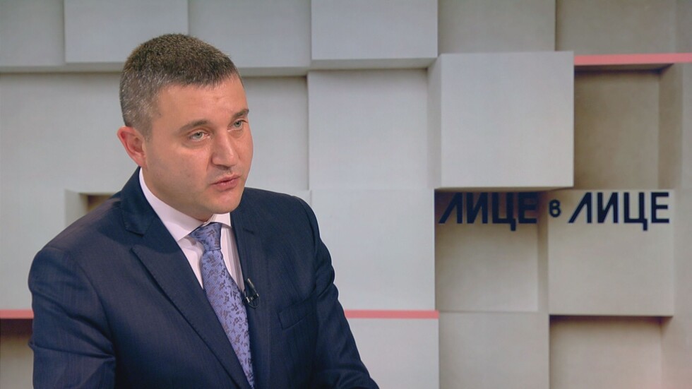 Горанов: Касовата бележка от бензиностанцията ще показва акциз и ДДС