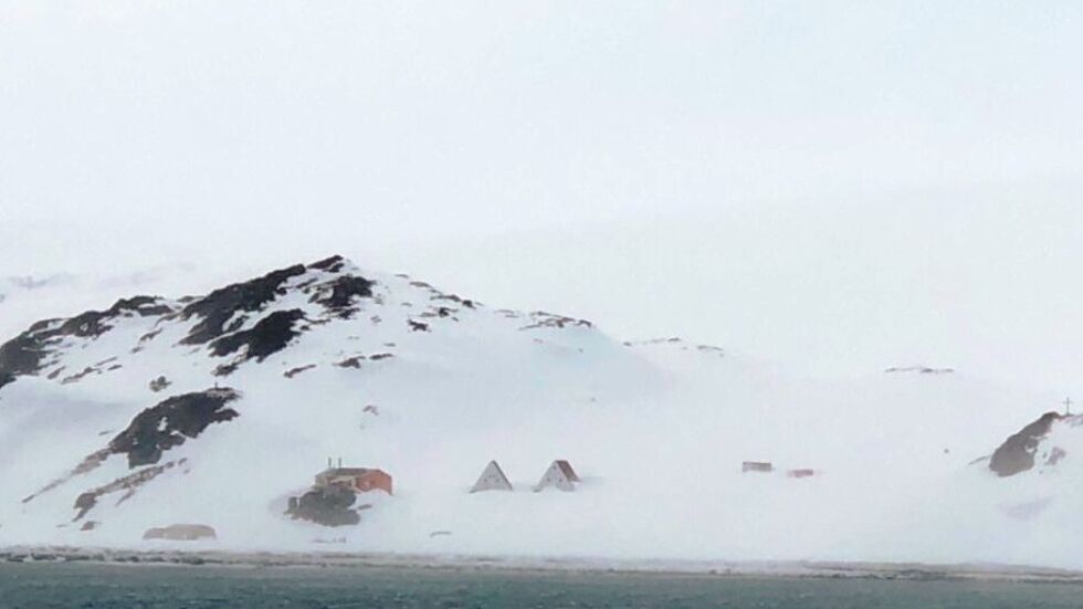 Българските антарктици стигнаха до остров Ливингстън