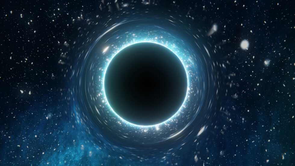 Средномасивна черна дупка може да е космическото „липсващо звено“