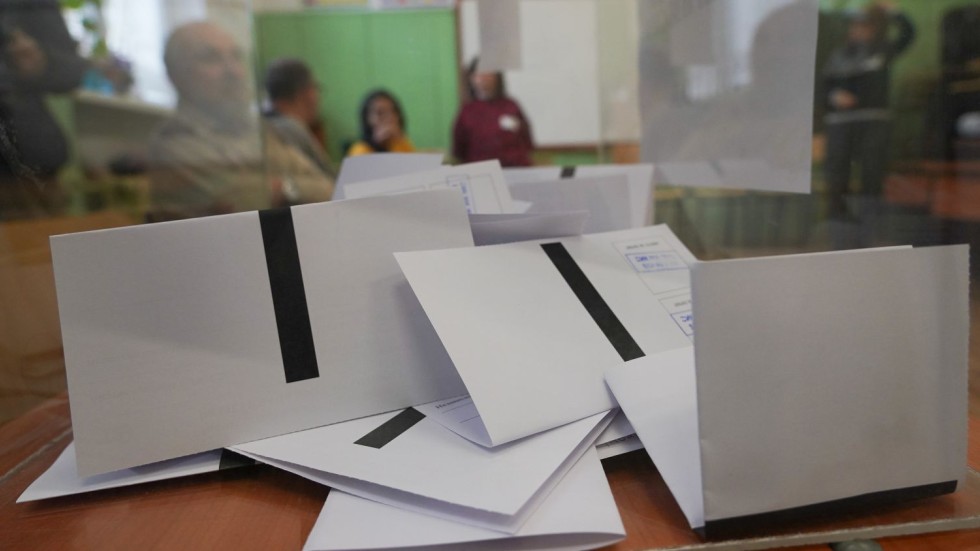 ЦИК: Към 10 ч. избирателната активност в страната е 7,14%