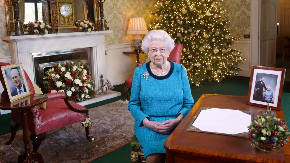 Единственият случай в годината, когато кралица Елизабет наема професионален гримьор