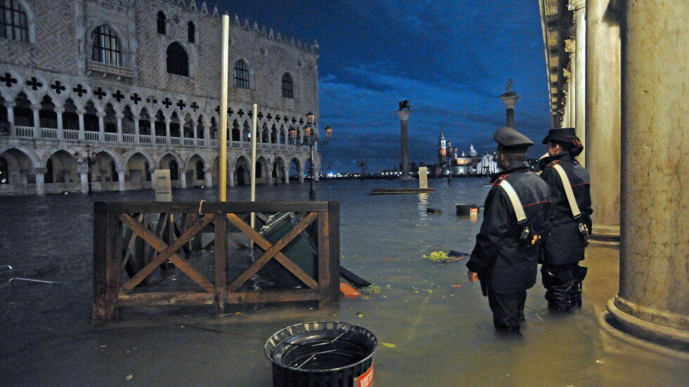 Две жертви на наводнението във Венеция
