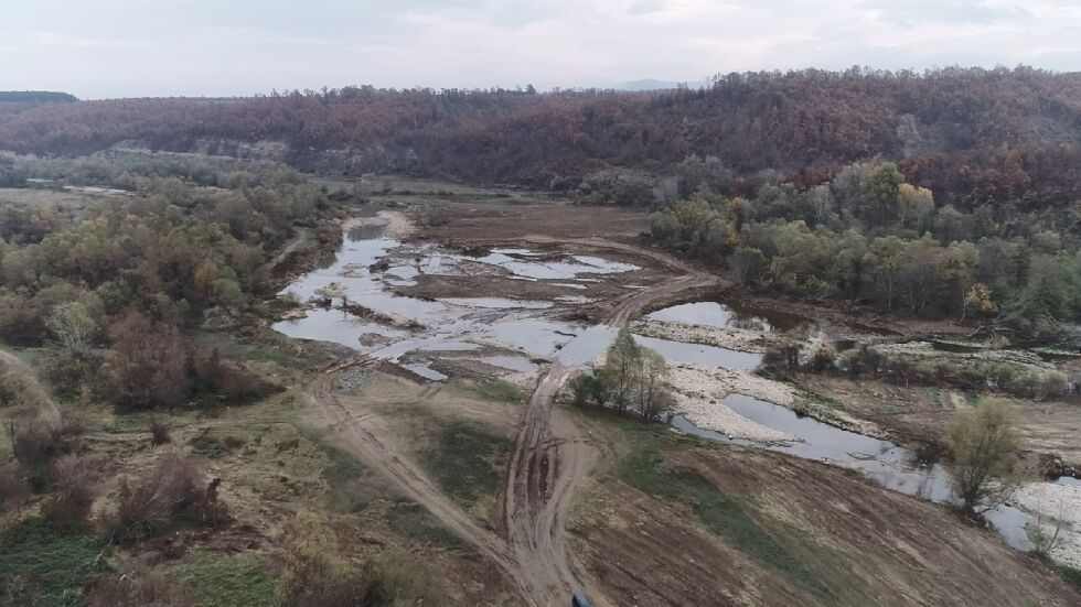 РИОСВ-Плевен и Басейнова дирекция „Дунавски район“ спряха дейности по почистване на р. Вит