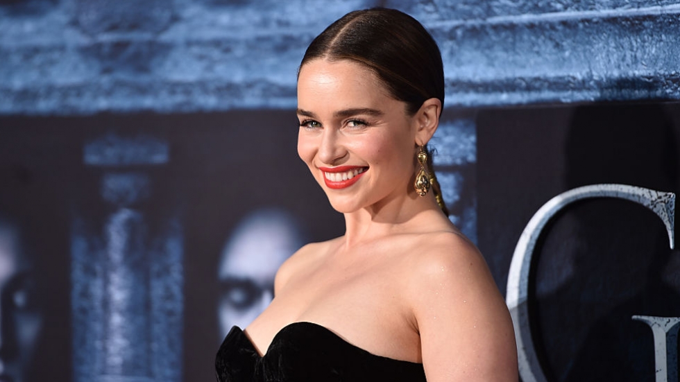  Емилия Кларк: Казаха ми, че ще отчайвам почитателите, в случай че не съм гола в „ Игра на тронове “ 