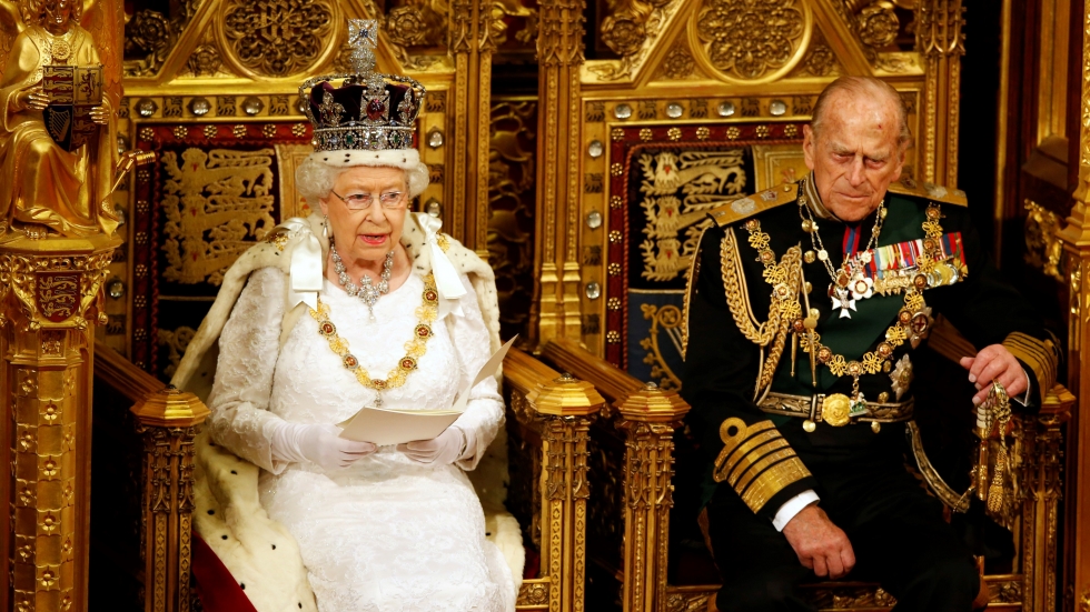 73 години брак: Какво стои зад любовната история на кралица Елизабет II и принц Филип