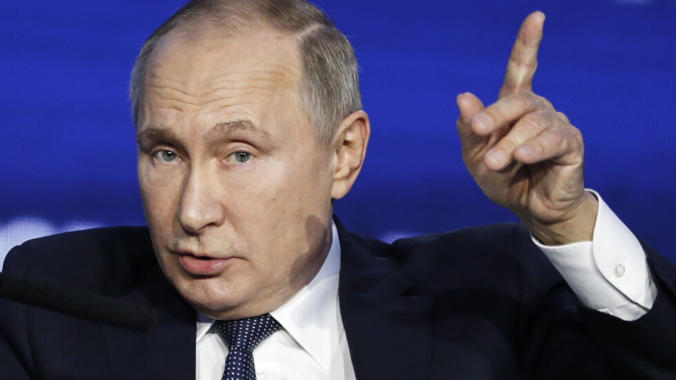 Руският президент Владимир Путин предложи шефа на данъчната служба за премиер