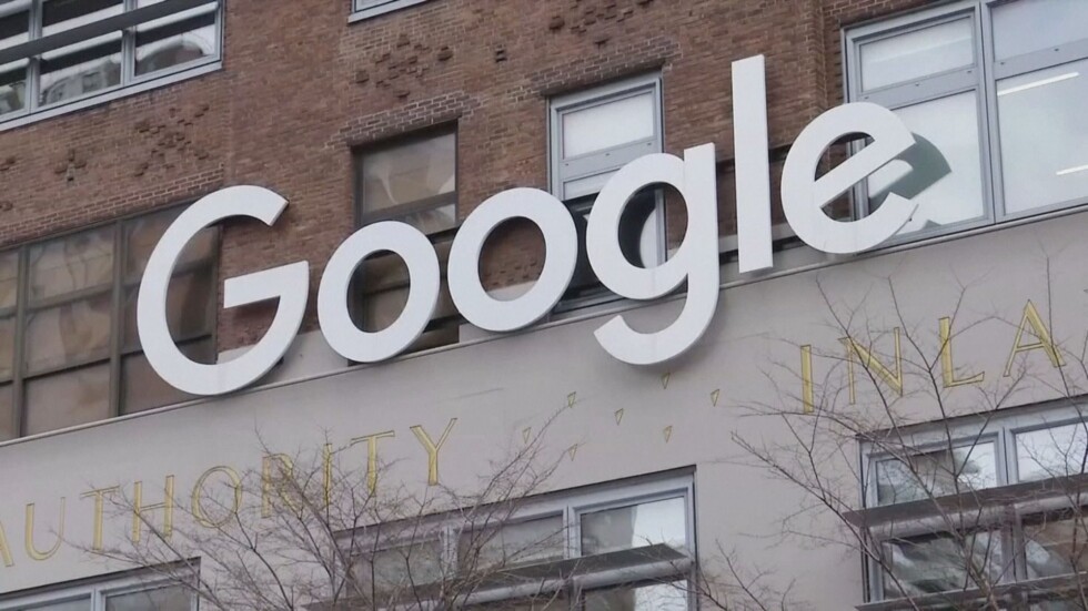 Google ограничава политическите реклами