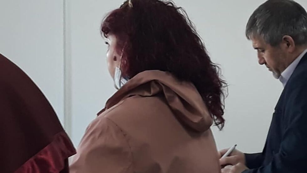 Психиатърката, обвинена в източването на НЗОК, обжалва задържането й в ареста 