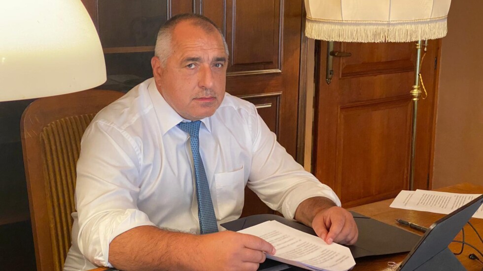 Борисов: Изправяме целия потенциал на здравната система срещу COVID-19