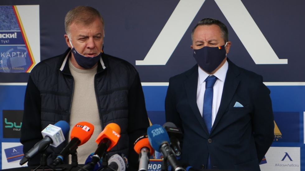 "Левски": Стоянович продължава да бъде треньор на тима
