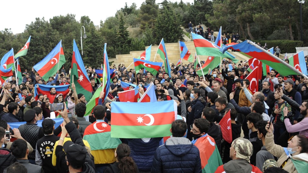 Празненства в Азербайджан след примирието за Нагорни Карабах