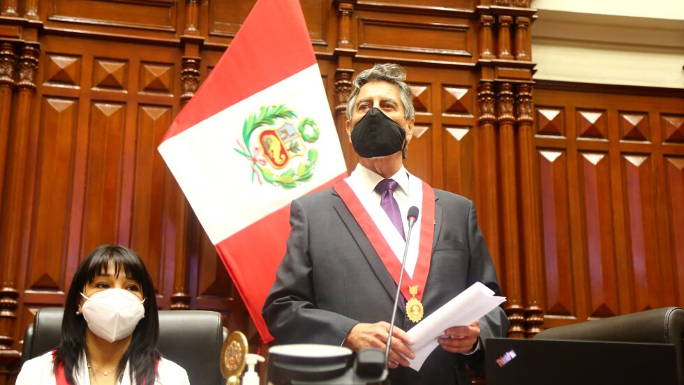 Перу с трети президент в рамките на седмица