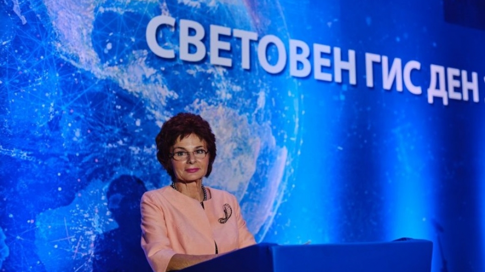 Евгения Караджова: Много малко са жените със собствен бизнес в ИТ сферата