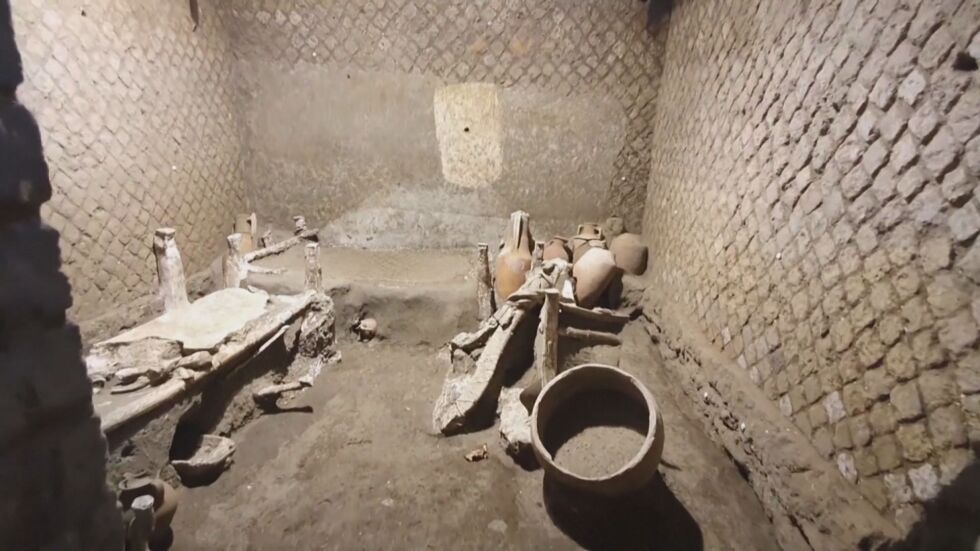 Находка край Помпей: Откриха отлично запазена стая за роби