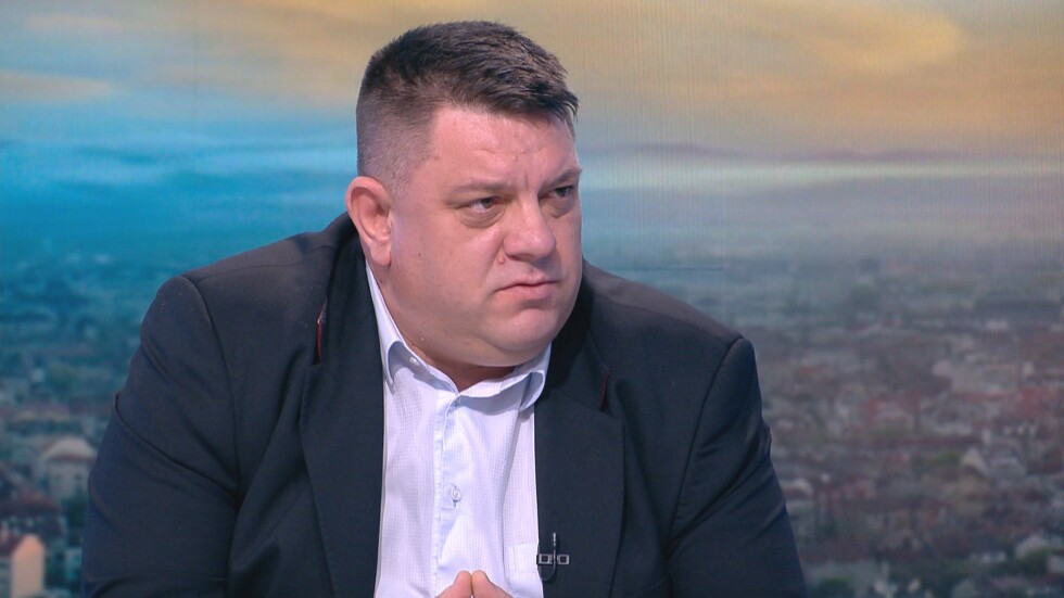 Атанас Зафиров: Мисля, че този път няма как Нинова да оттегли оставката си