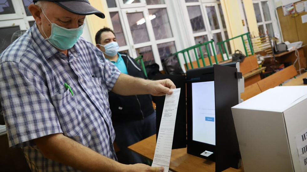 В кадър: Балотажът на президентските избори