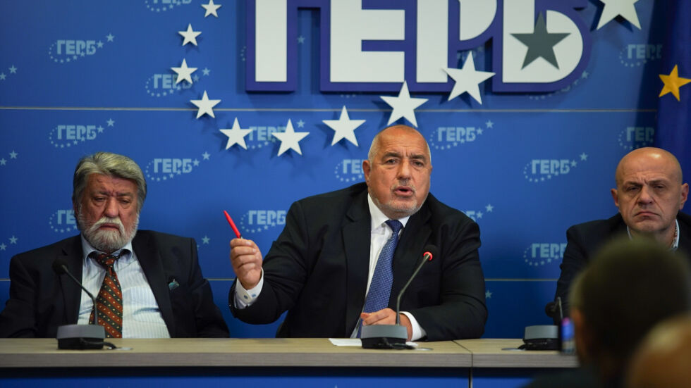 Борисов: Няма да се откажем от хартиената бюлетина, ПП искат избори