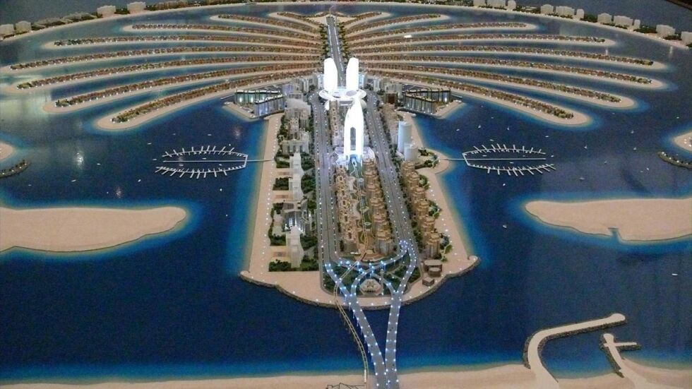 Над 400 човека остават без жилища на изкуствен остров в Дубай