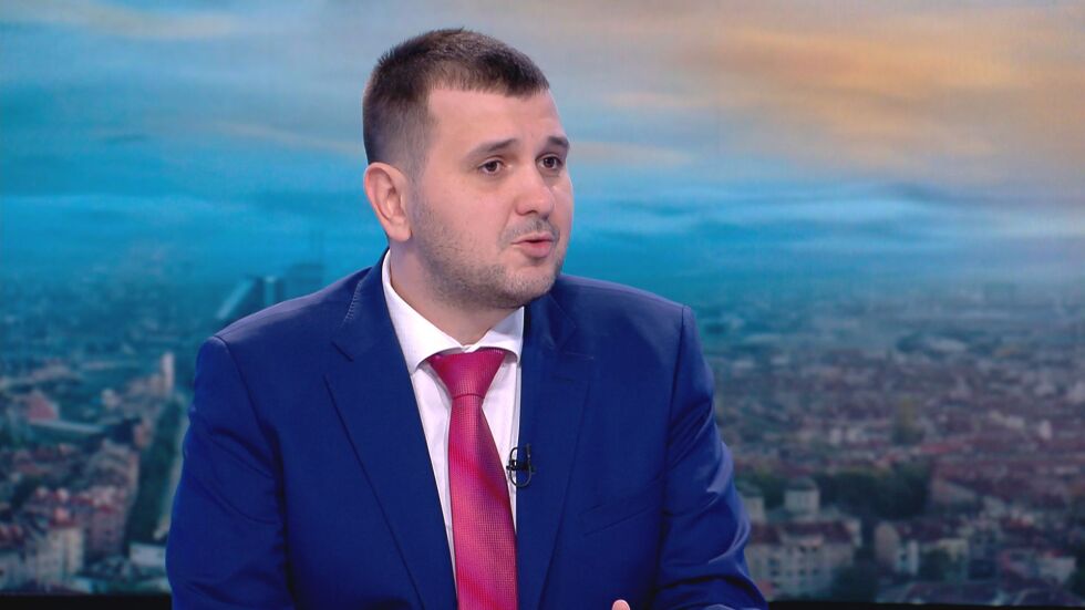 Депутат от ДБ: ГЕРБ бяга от отговорност да състави правителство