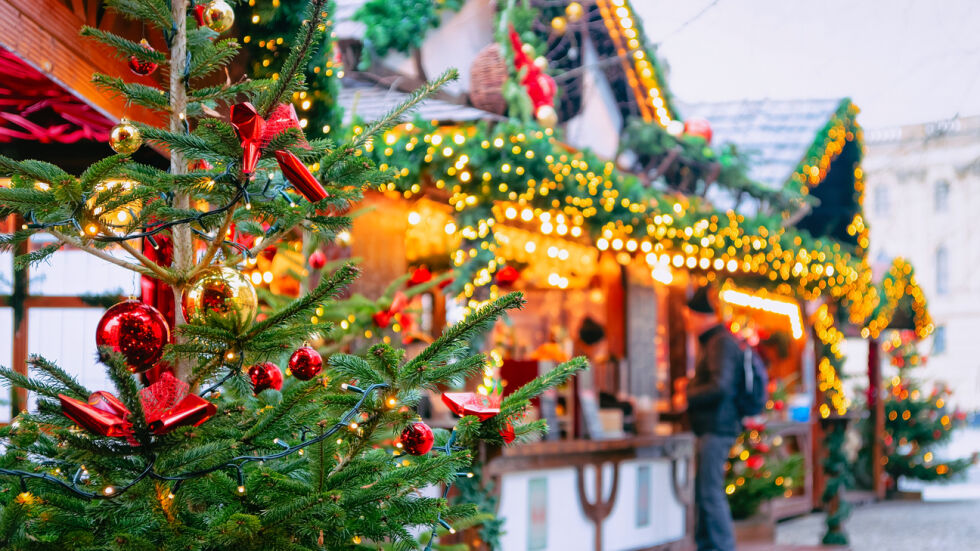 10-метрова елха, 10 коледни базара и пързалки – какво ни очаква в София през декември