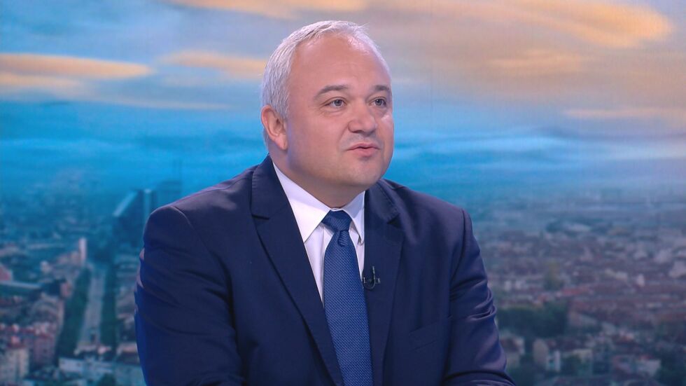 Демерджиев за оставката на Карадайъ: Целта е "да се изперат" някои политически фигури
