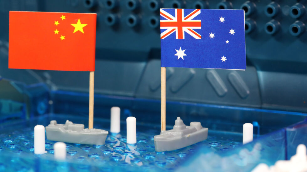 Китайски кораб удари австралийски военноморски водолази със сонарни импулси