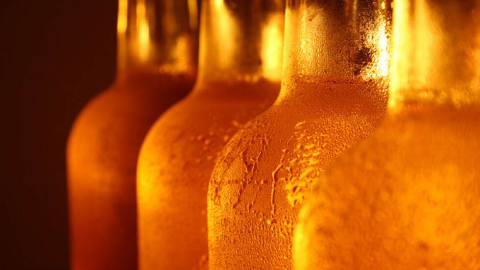 Предупредителни стикери и върху шишетата с алкохол