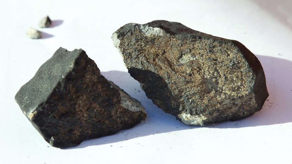 Американски спътници са засекли падането на Челябинския метеорит