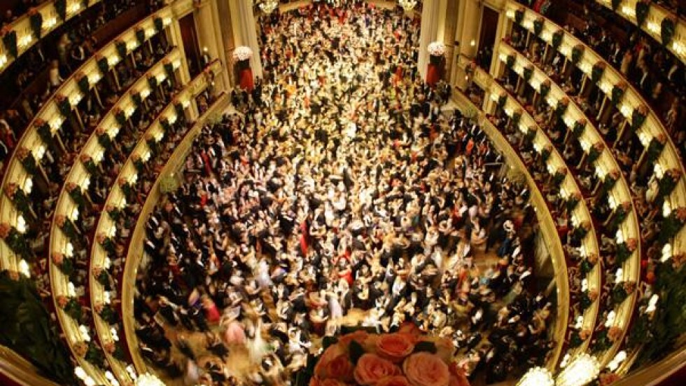 Виенската опера ще излъчва спектакли в интернет