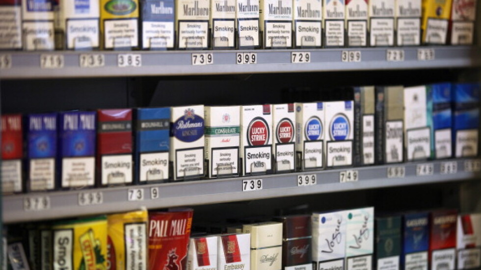 В близост до почти всяко училище в София се продават цигари