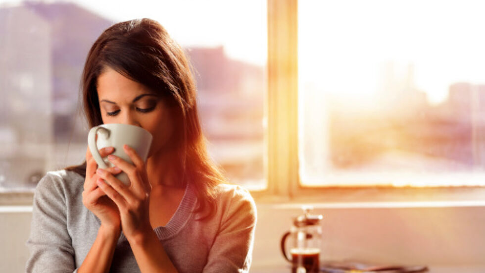Вредно ли е безкофеиновото кафе за бременните и кърмещи жени?