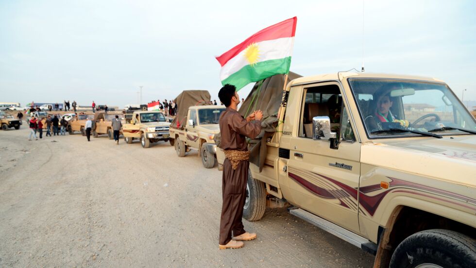 Иракски кюрди тръгнаха към Кобане